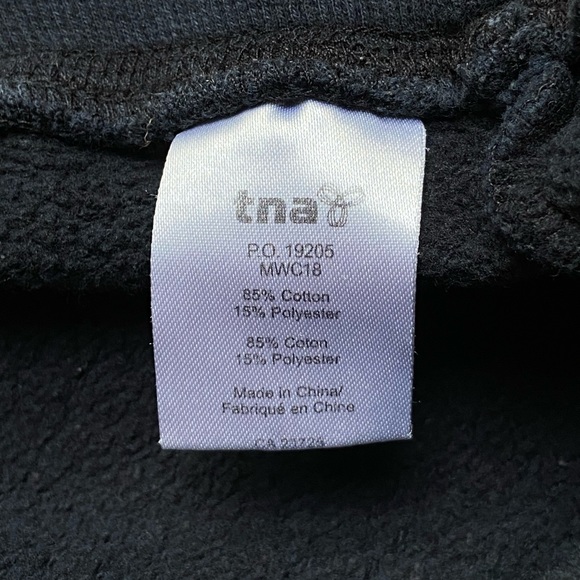 Y2K Vintage Black TNA Booty Shorts - Picture 4 of 6